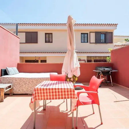 Private With Bathroom And Big Terrace Just For * 아데제