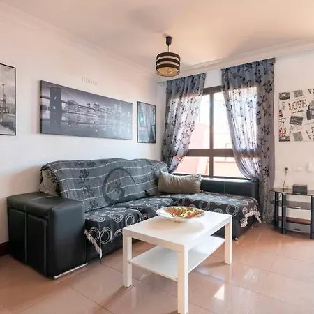 게스트하우스 Private With Bathroom And Big Terrace Just For